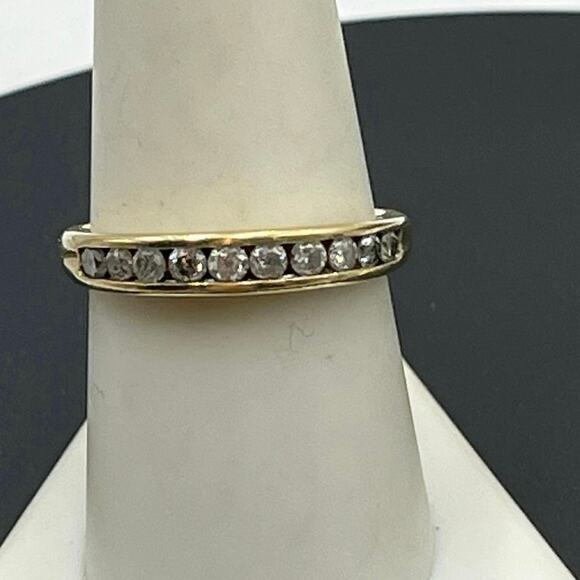 Vintage 14K Gold Designer Diamond
Wedding Band Ring 1/2 TW Sz
8.5 Channel Set - Picture 2 of 16